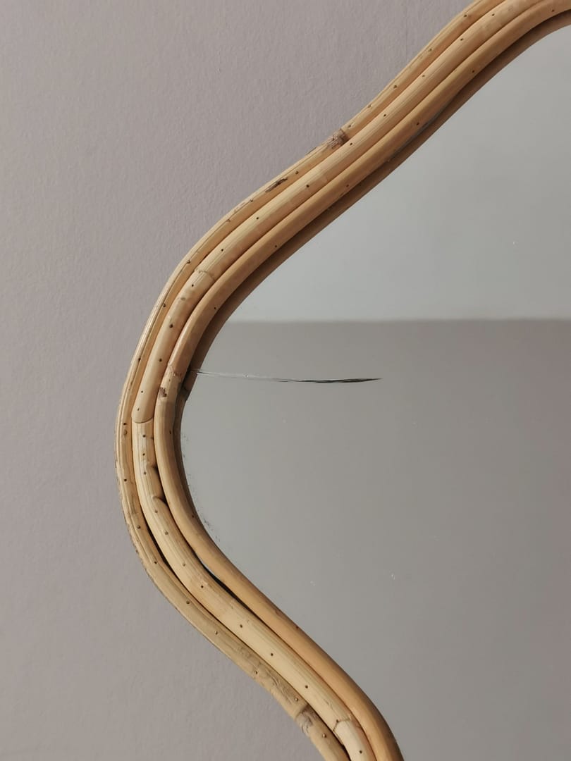 Miroir Archibald en bois - 40x35 cm - Miroir légèrement abimé – Image 3